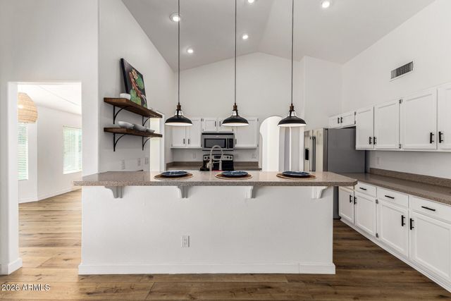 4101 E MORROW Drive, Phoenix, AZ 85050