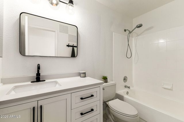 4101 E MORROW Drive, Phoenix, AZ 85050