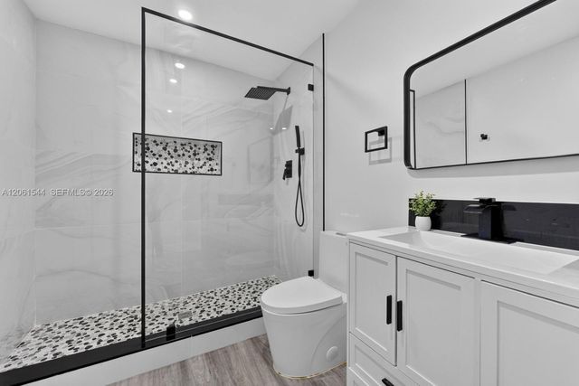 858 E 21st St, Hialeah, FL 33013