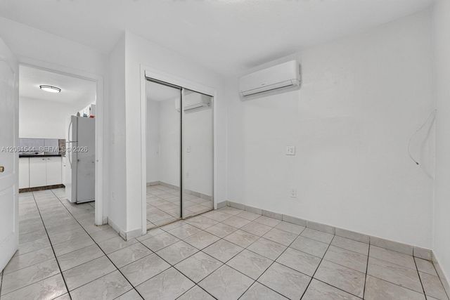 858 E 21st St, Hialeah, FL 33013