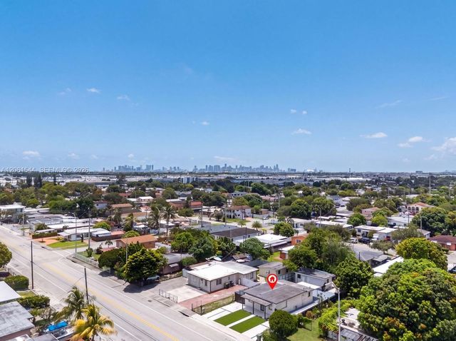 858 E 21st St, Hialeah, FL 33013