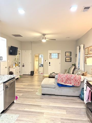 221 Murray Street, Frankfort, KY 40601