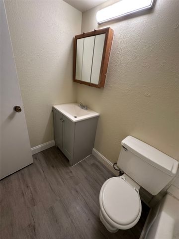 2211 S Vernon Avenue 205, Dallas, TX 75224