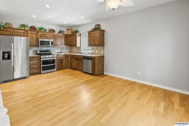 17807 Grenelefe Avenue, Omaha, NE 68136