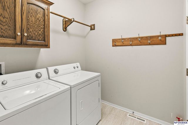 17807 Grenelefe Avenue, Omaha, NE 68136