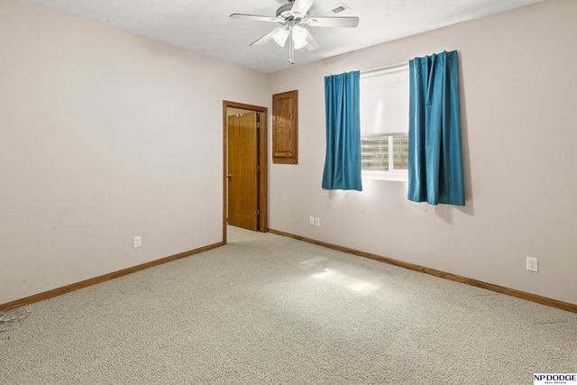 17807 Grenelefe Avenue, Omaha, NE 68136