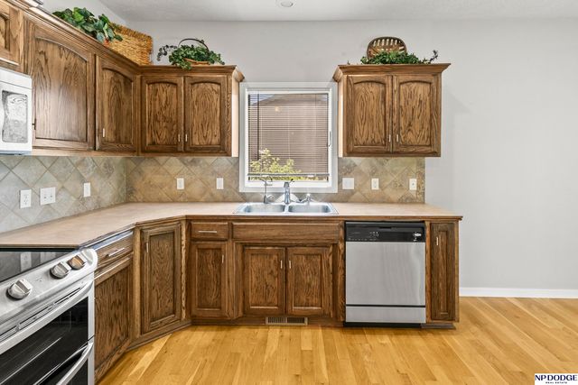 17807 Grenelefe Avenue, Omaha, NE 68136