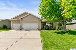 17807 Grenelefe Avenue, Omaha, NE 68136