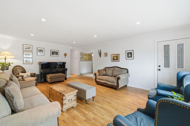 273 Cosky Drive, Marina, CA 93933