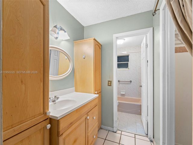 3001 SW 2nd St 209C, Miami, FL 33135