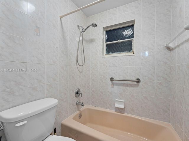 3001 SW 2nd St 209C, Miami, FL 33135