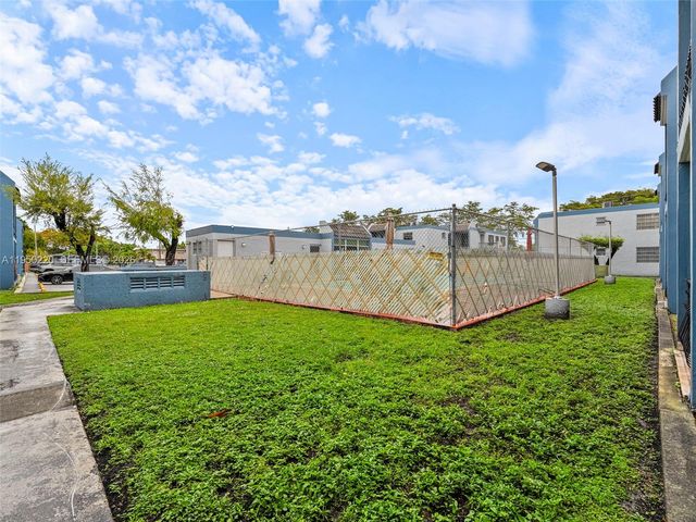 3001 SW 2nd St 209C, Miami, FL 33135