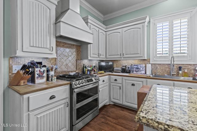 600 Bauxite Cove, Brandon, MS 39047