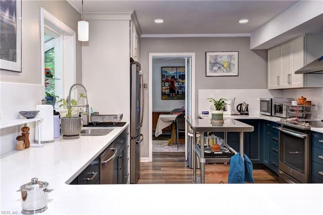 100 Davids WAY, Yorktown, VA 23692