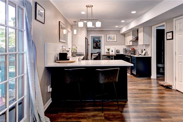 100 Davids WAY, Yorktown, VA 23692