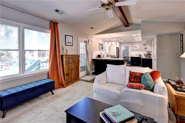 100 Davids WAY, Yorktown, VA 23692