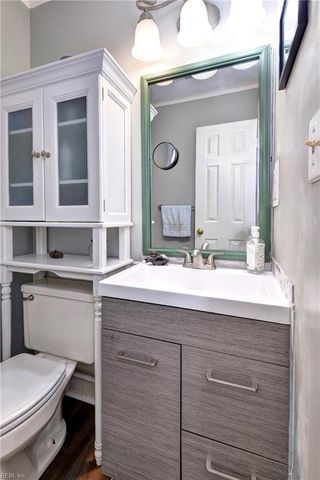 100 Davids WAY, Yorktown, VA 23692