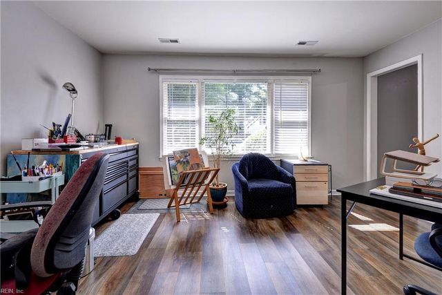 100 Davids WAY, Yorktown, VA 23692