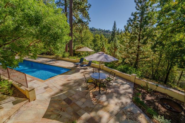 4581 Highway 4, Murphys, CA 95247