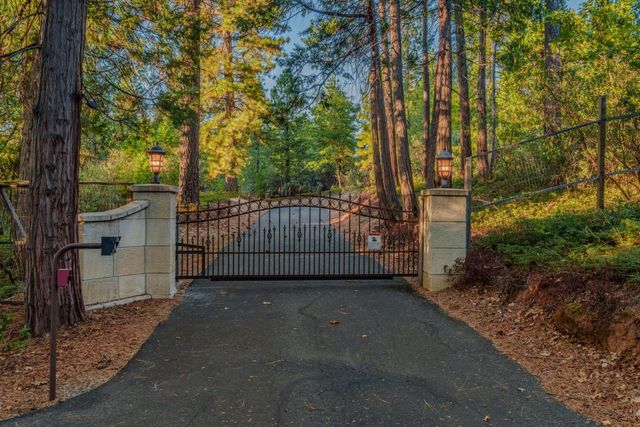 4581 Highway 4, Murphys, CA 95247