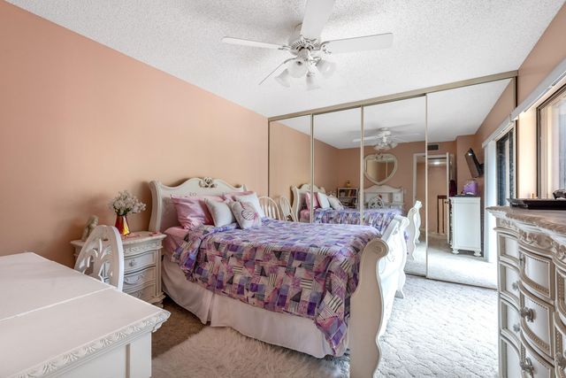 2205 22nd Lane, Greenacres, FL 33463