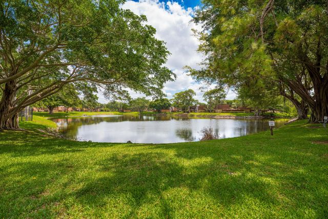 2205 22nd Lane, Greenacres, FL 33463