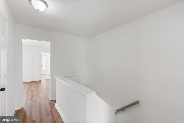 2372 WOODLAND POND LN, Herndon, VA 20171