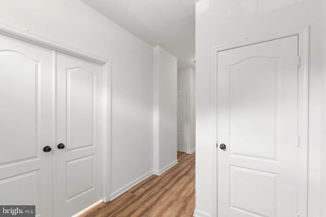 2372 WOODLAND POND LN, Herndon, VA 20171