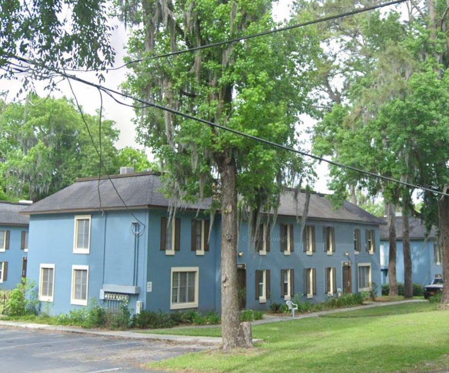 1728-1728 NE 3RD STREET, Ocala, FL 34470