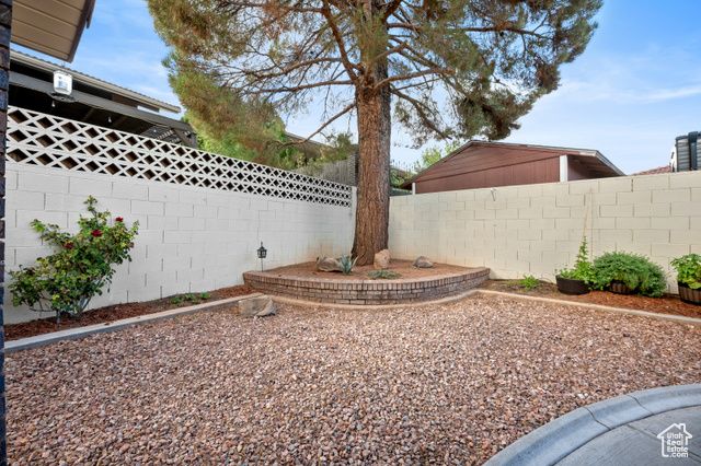 1430 NAVAJO DR, St. George, UT 84790