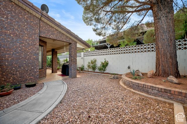 1430 NAVAJO DR, St. George, UT 84790