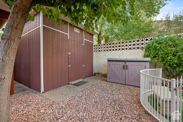 1430 NAVAJO DR, St. George, UT 84790