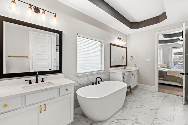 2122 Lierna Drive, Texas City, TX 77568