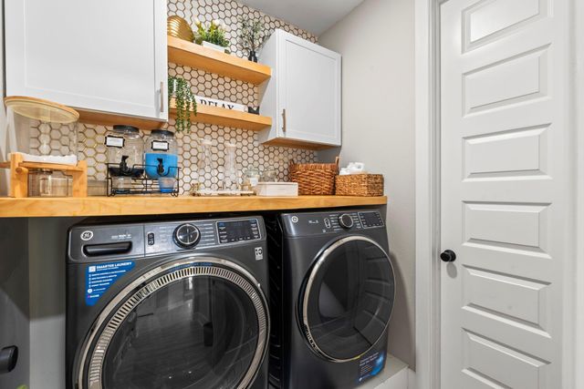 2122 Lierna Drive, Texas City, TX 77568