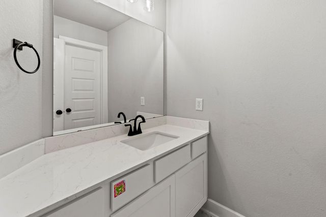 2122 Lierna Drive, Texas City, TX 77568