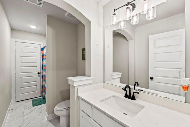 2122 Lierna Drive, Texas City, TX 77568