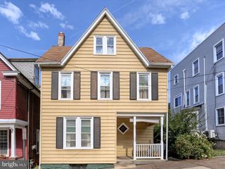359 LOCUST ST, Steelton, PA 17113