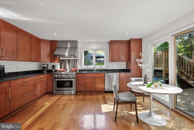 3110 FAYETTE RD, Kensington, MD 20895