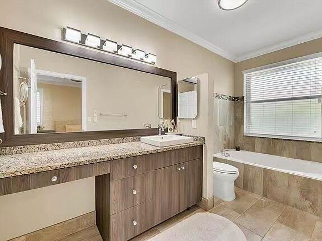 5877 NW 73rd Court, Parkland, FL 33067