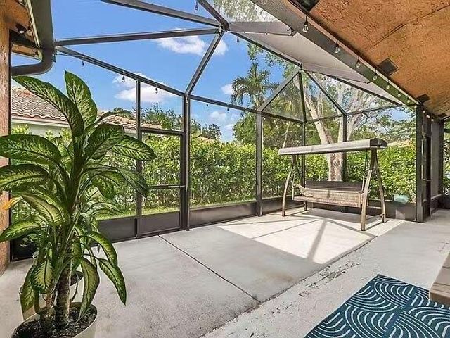 5877 NW 73rd Court, Parkland, FL 33067