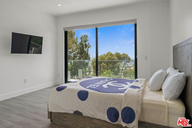 6181 Temple Hill Drive, Los Angeles, CA 90068
