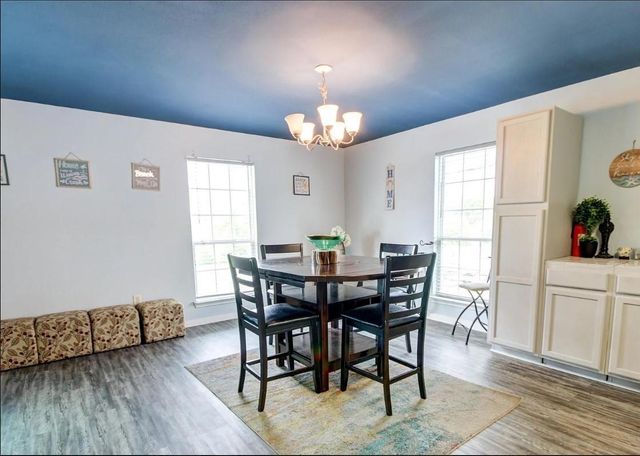 641 4th Street, Dickinson, TX 77539
