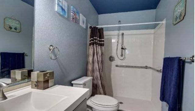 641 4th Street, Dickinson, TX 77539