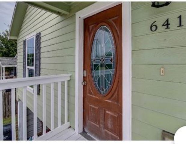 641 4th Street, Dickinson, TX 77539