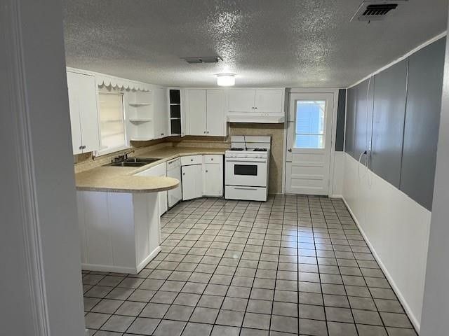 409 N College Drive, Keene, TX 76059