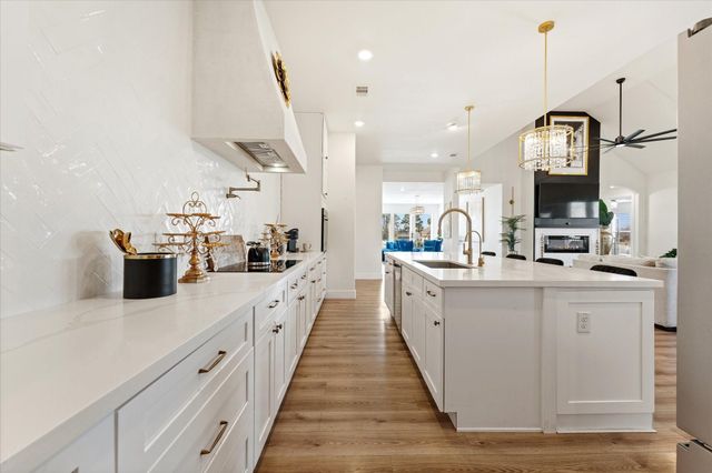 4627 County Road 63, Rosharon, TX 77583