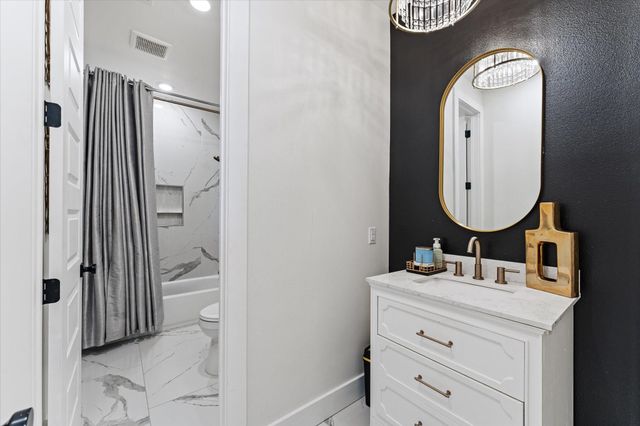 4627 County Road 63, Rosharon, TX 77583