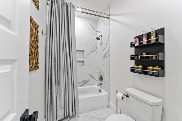 4627 County Road 63, Rosharon, TX 77583