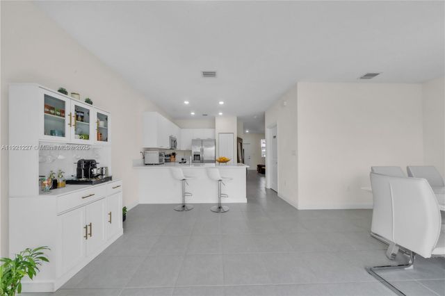 12917 NW 23rd Pl, Miami, FL 33167