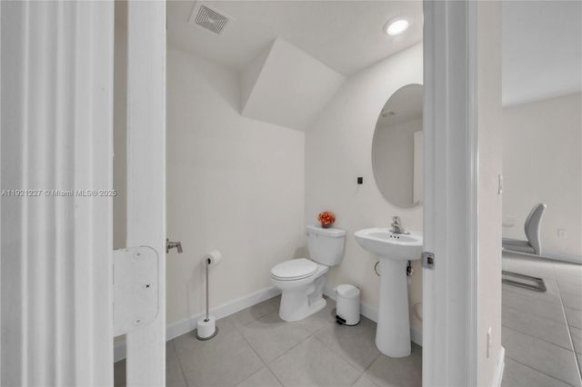 12917 NW 23rd Pl, Miami, FL 33167